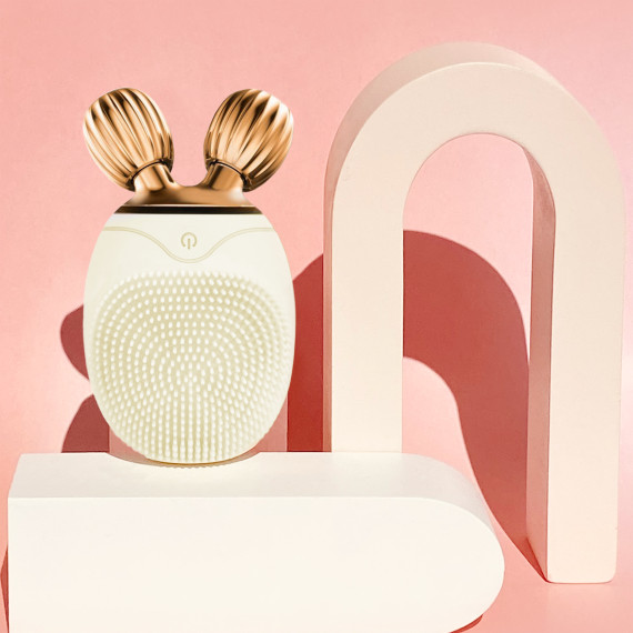 LUCE Dermal Definer Dual Action Facial Cleansing Brush + Anti-Aging Roller