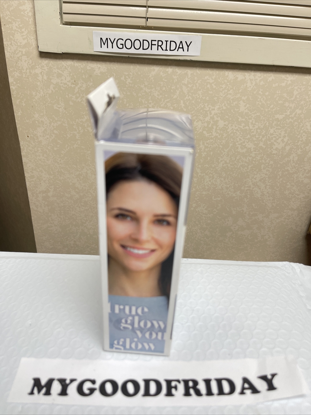 CONAIR True Glow Facial Massaging Beauty Roller-Skin Brightener-Revives Skin