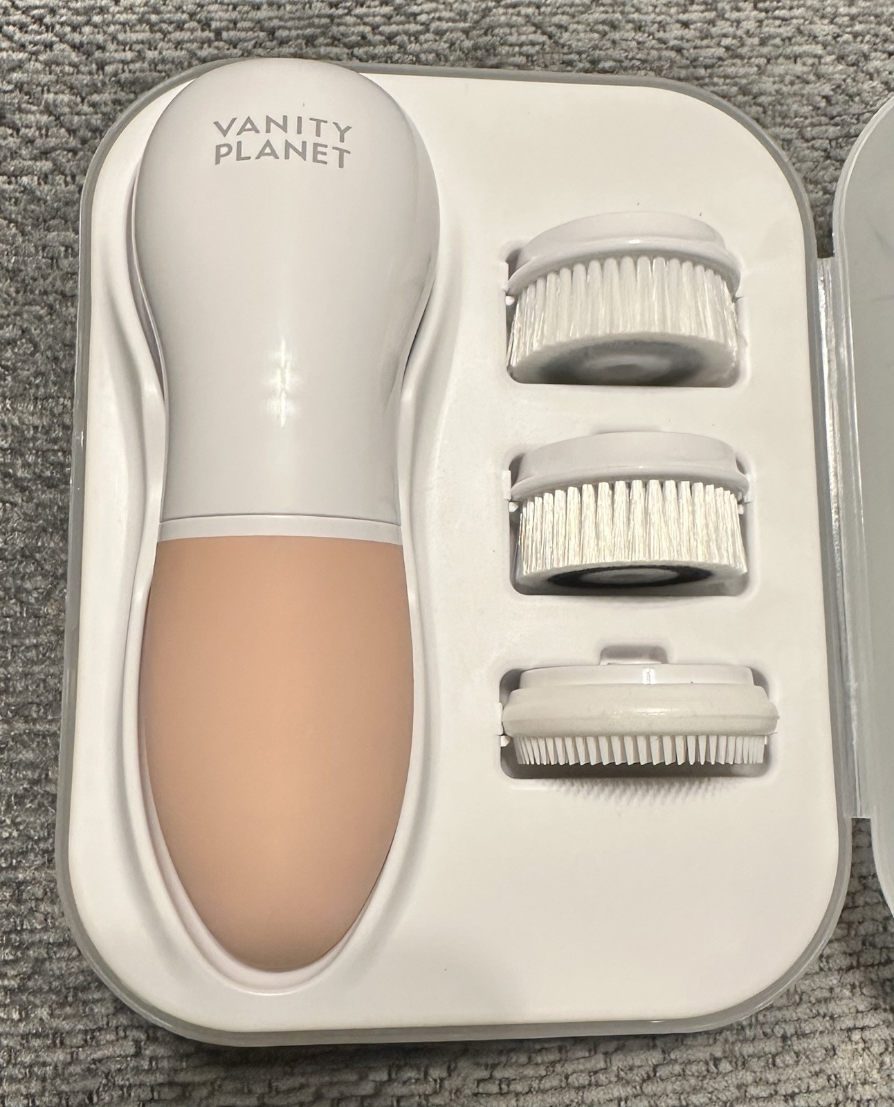 RAEDIA-Facial Cleansing System-3 Rotating Brush Heads-VANITY PLANET- Opened