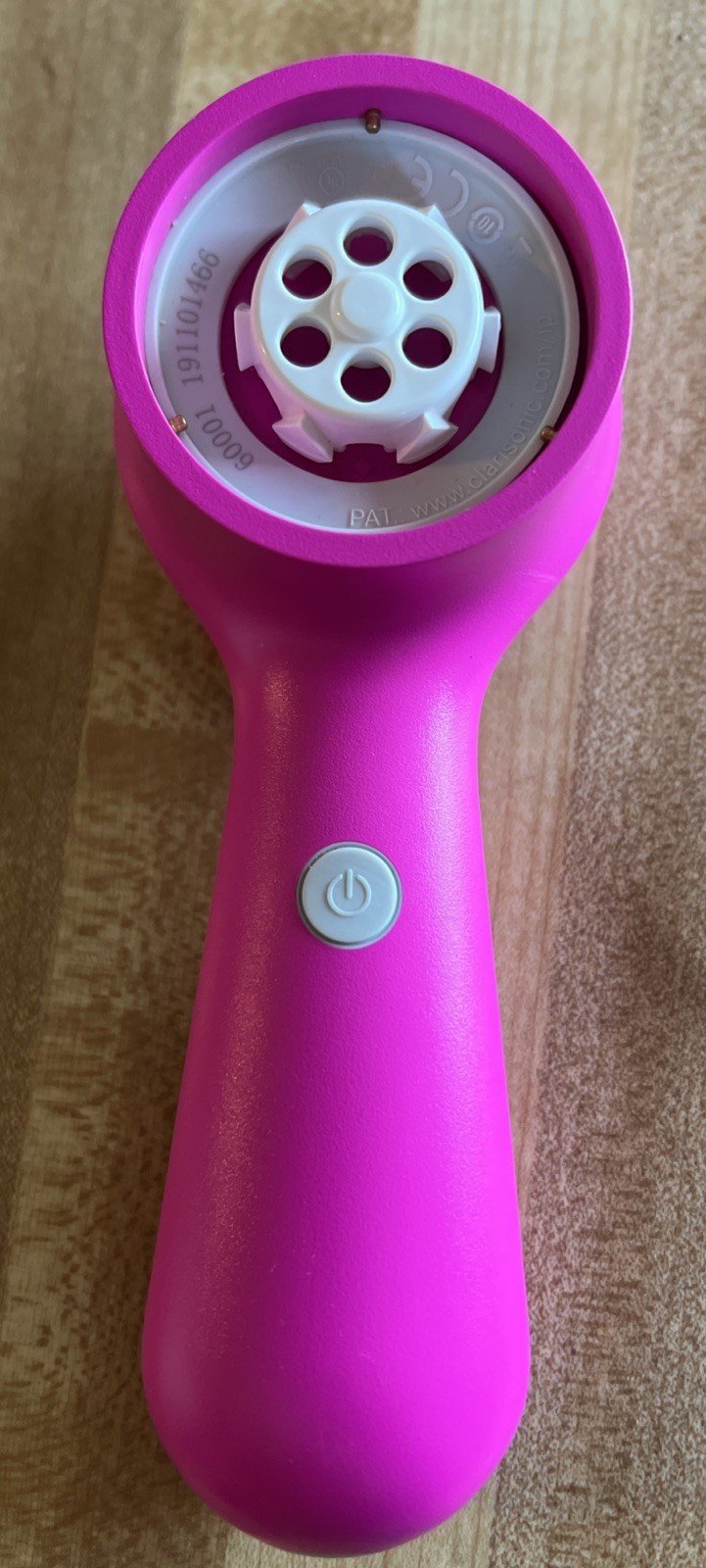 Clarisonic Mia 2 Sonic Facial Cleansing System in Hot pink (No Brush)