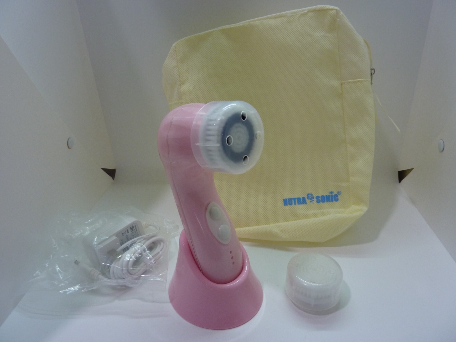 NEW Nutra Sonic Buddy Companion Facial Skin Cleansing System Pink