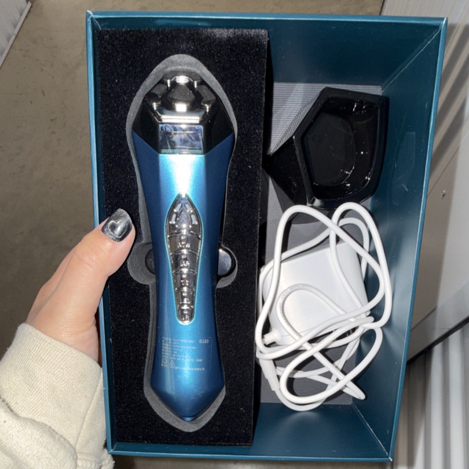 ellkii Facial Toning Device Wireless Electric Blue Plastic Handheld New
