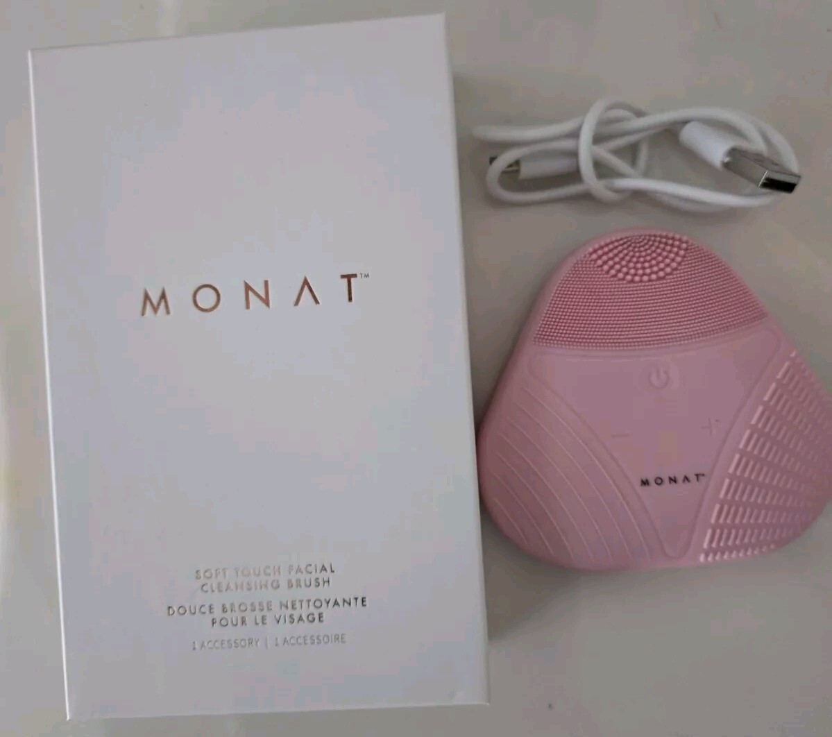 Monat SOFT TOUCH FACE CLEANSING BRUSH USB Rechargeable 3 Diff. Textures Silicone
