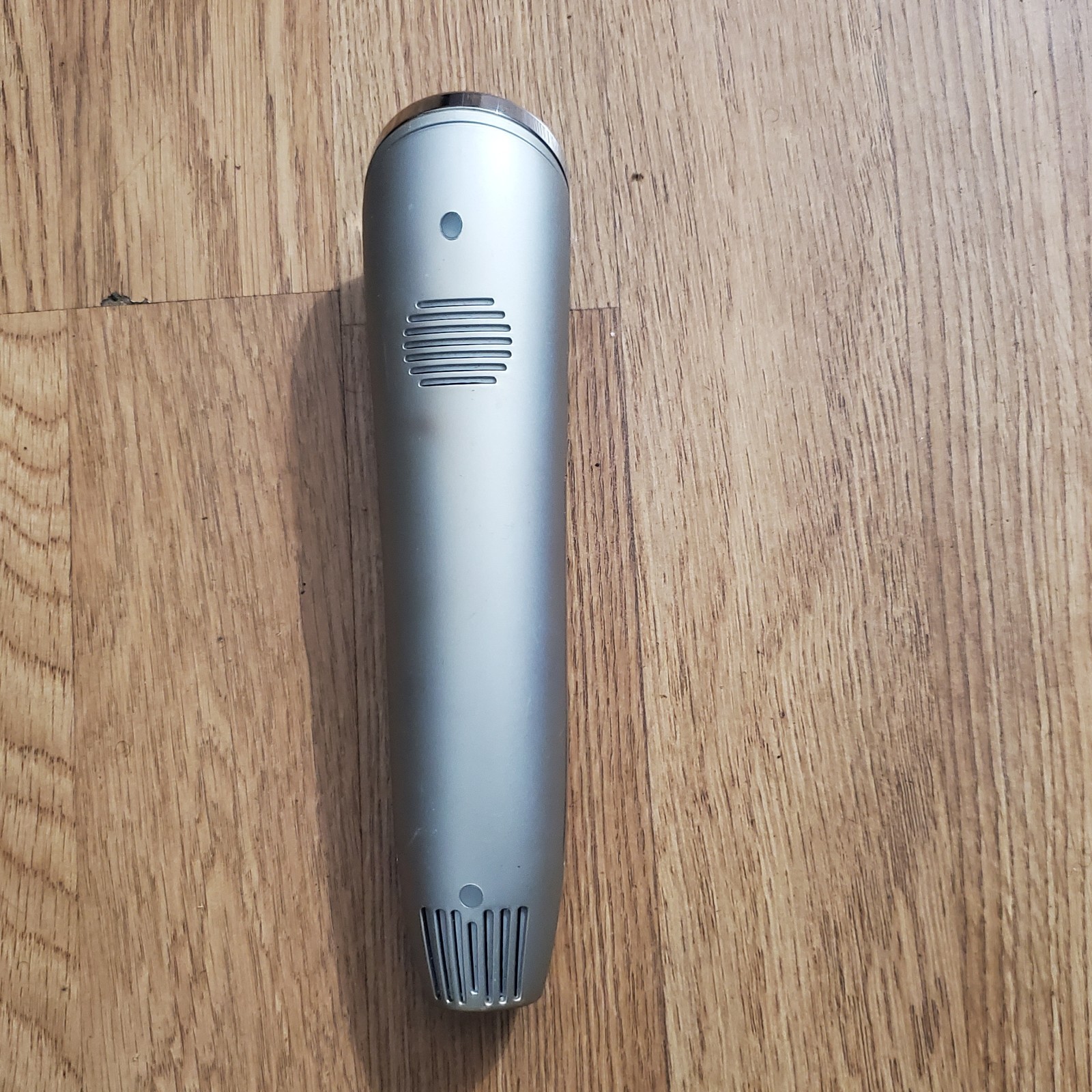 Perfectio By Zero Gravity Silver Portable Led Light Therapy (For Parts)