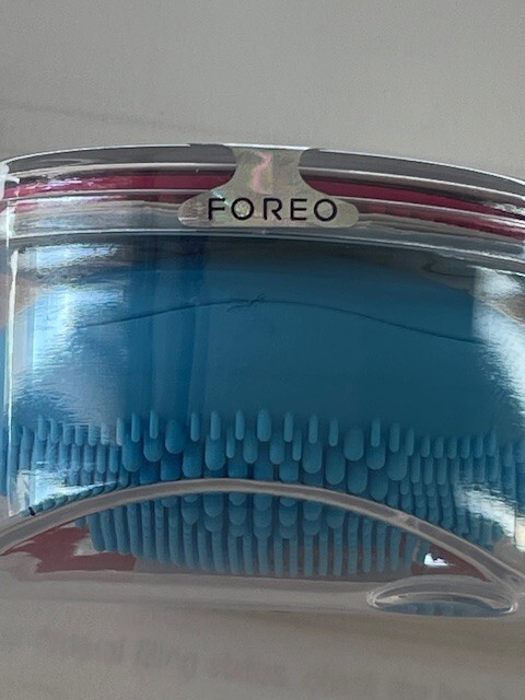 Foreo Sweden Luna™ Play Sonic Facial Cleanser & Massager Blue Sealed Free Ship