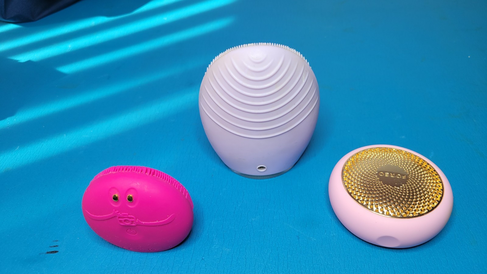 (3pcs) Foreo LUNA Smart Facial Cleaning Sensitive Skin-Gently (No Cable, No…