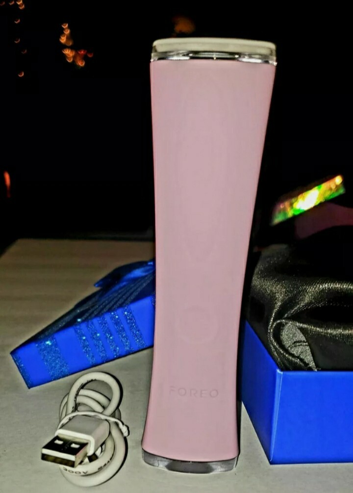 FOREO ESPADA Blue Light Pen Laser Targeting Acne Treatment – Gift Package