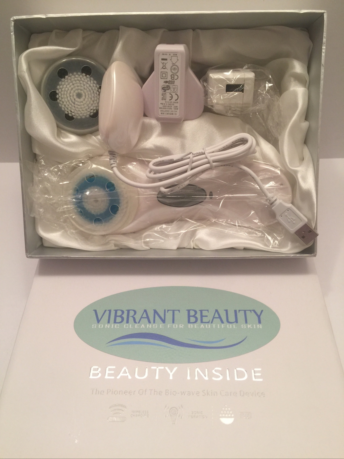 Vibrant Beauty Sonic Cleanser Bio Wave Beauty Device NEW FREE SHIP see photos