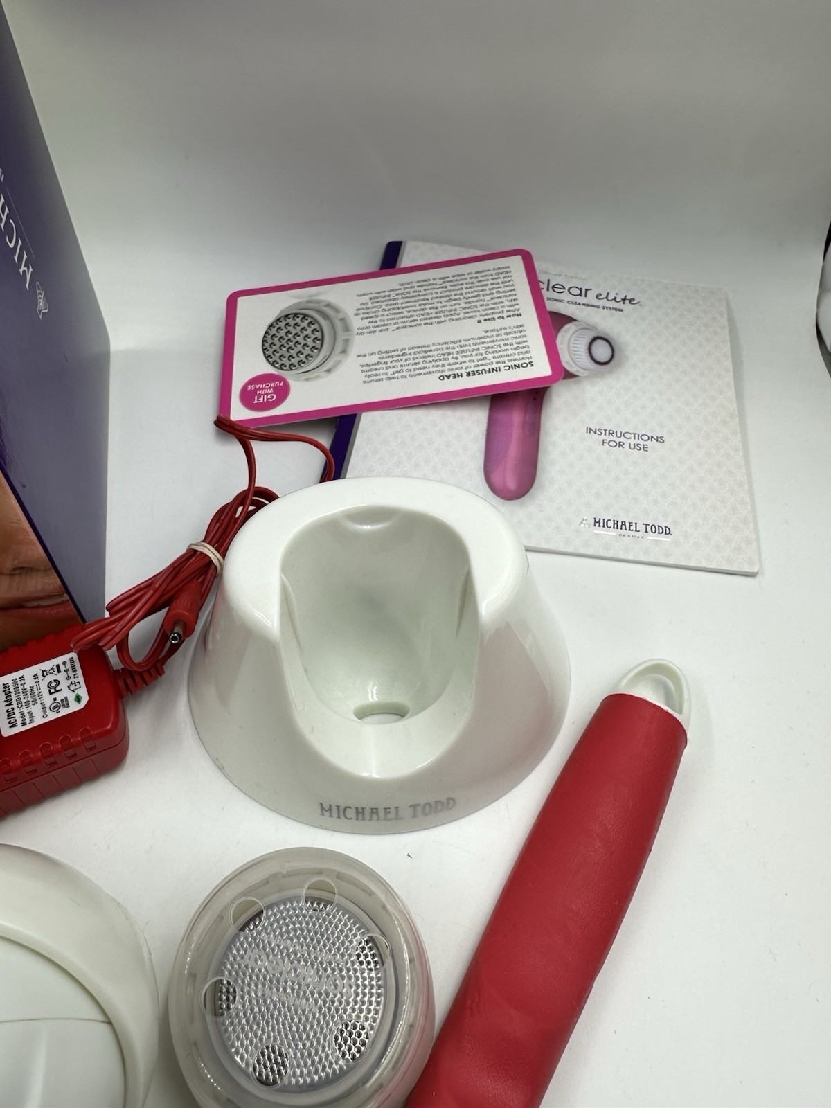 Michael Todd Soniclear Elite Sonic Face & Body Cleansing System (New Brushes)