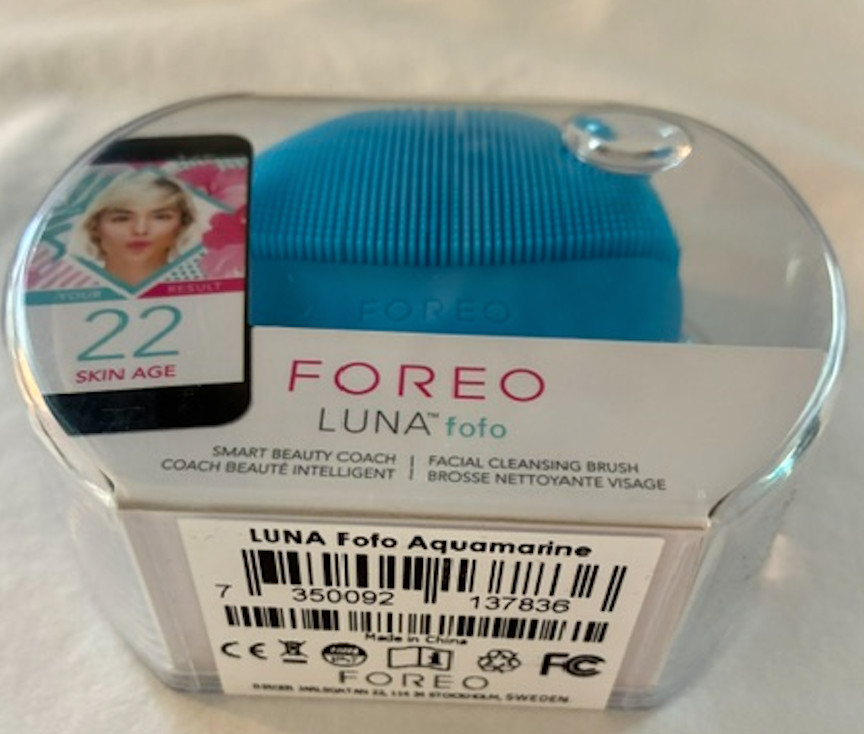 Foreo Luna 4 Mini Dual-Sided Facial Cleansing Massager, Arctic Blue