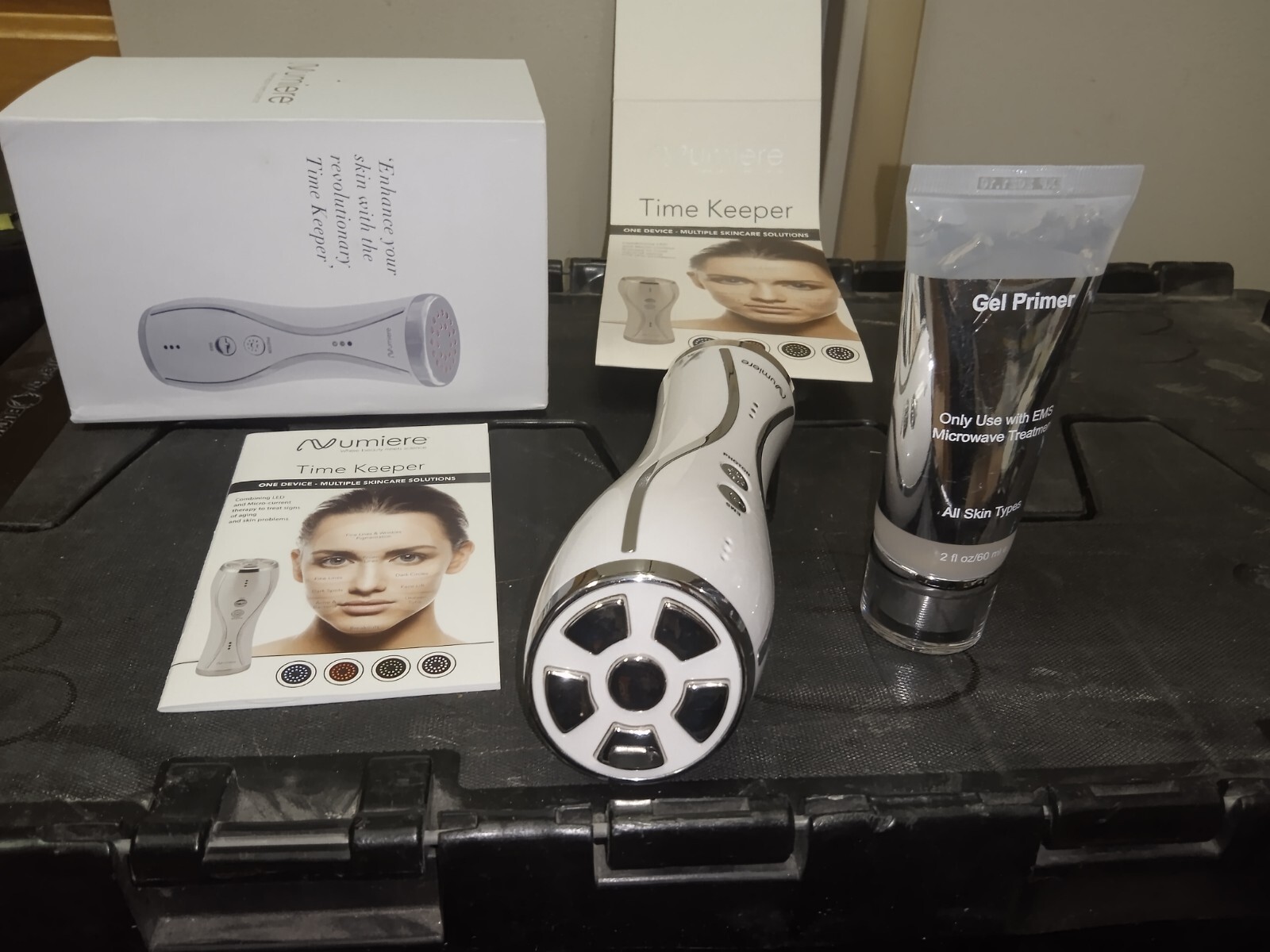 Time Keeper LED Light Skin Therapy Device – The Fountain of Youth – Used Once
