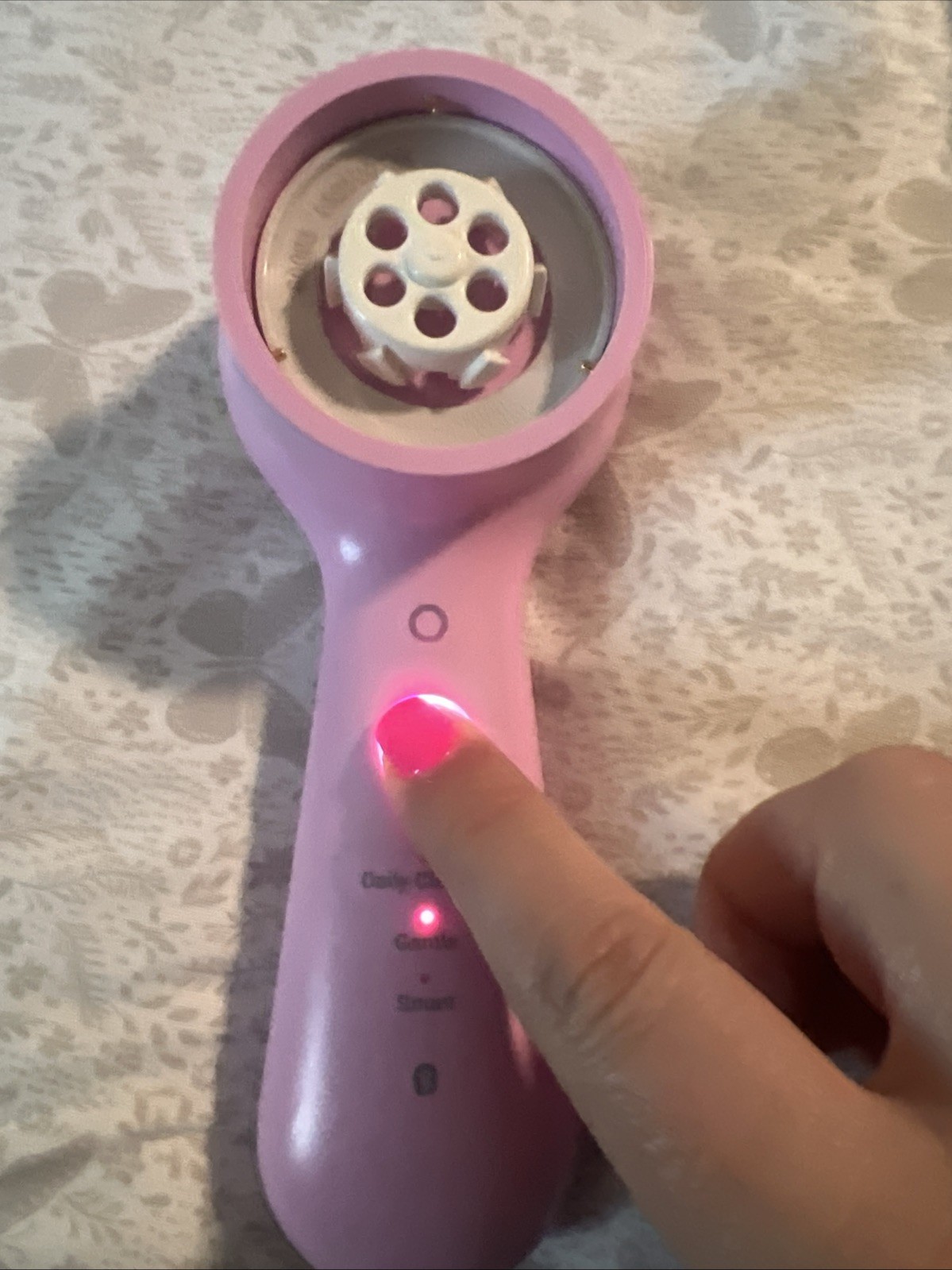 Clarisonic Mia Smart Facial Brush Unit Only. D4