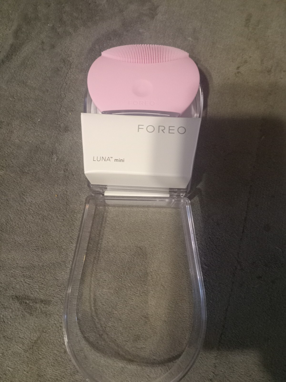 FOREO LUNA mini Silicone Dual-Sided Facial Cleansing Brush Missing USB Charger