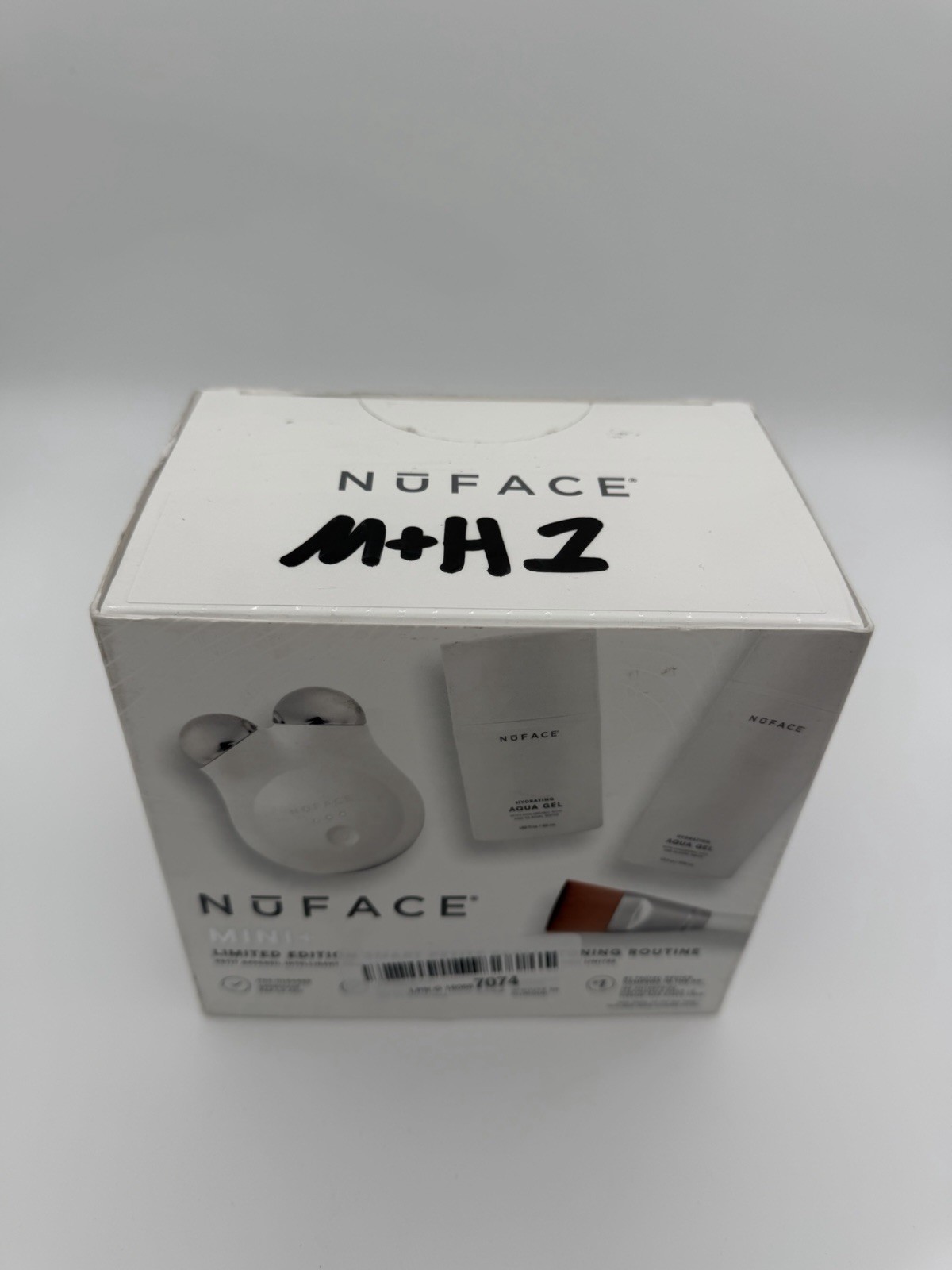 NuFace Trinity + Holiday Limited Edition Facial Toning Device – New/Sealed