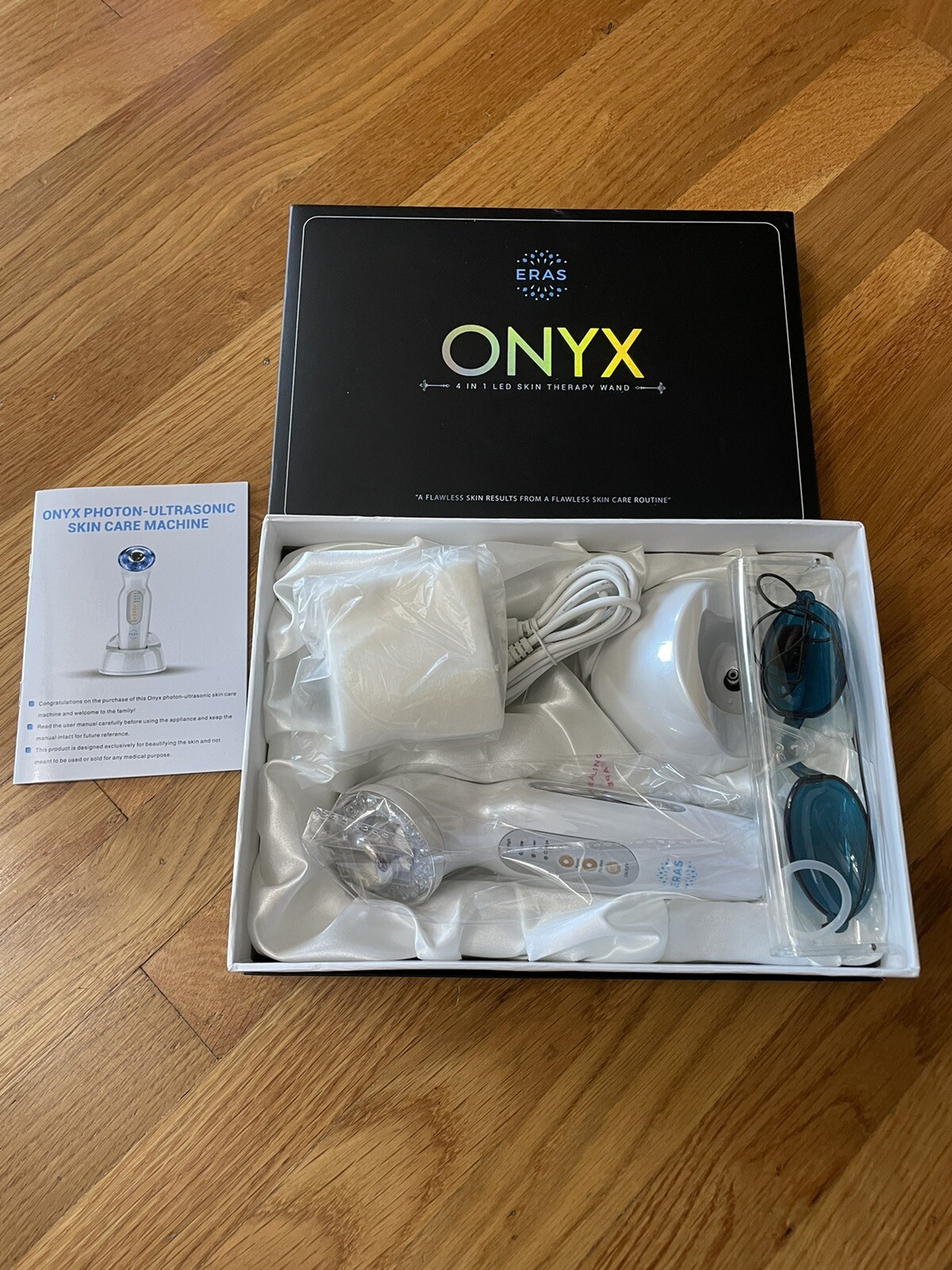 ERAS Onyx Photon-ultrasonic Skin Care 4 in 1 Skin Therapy Wand