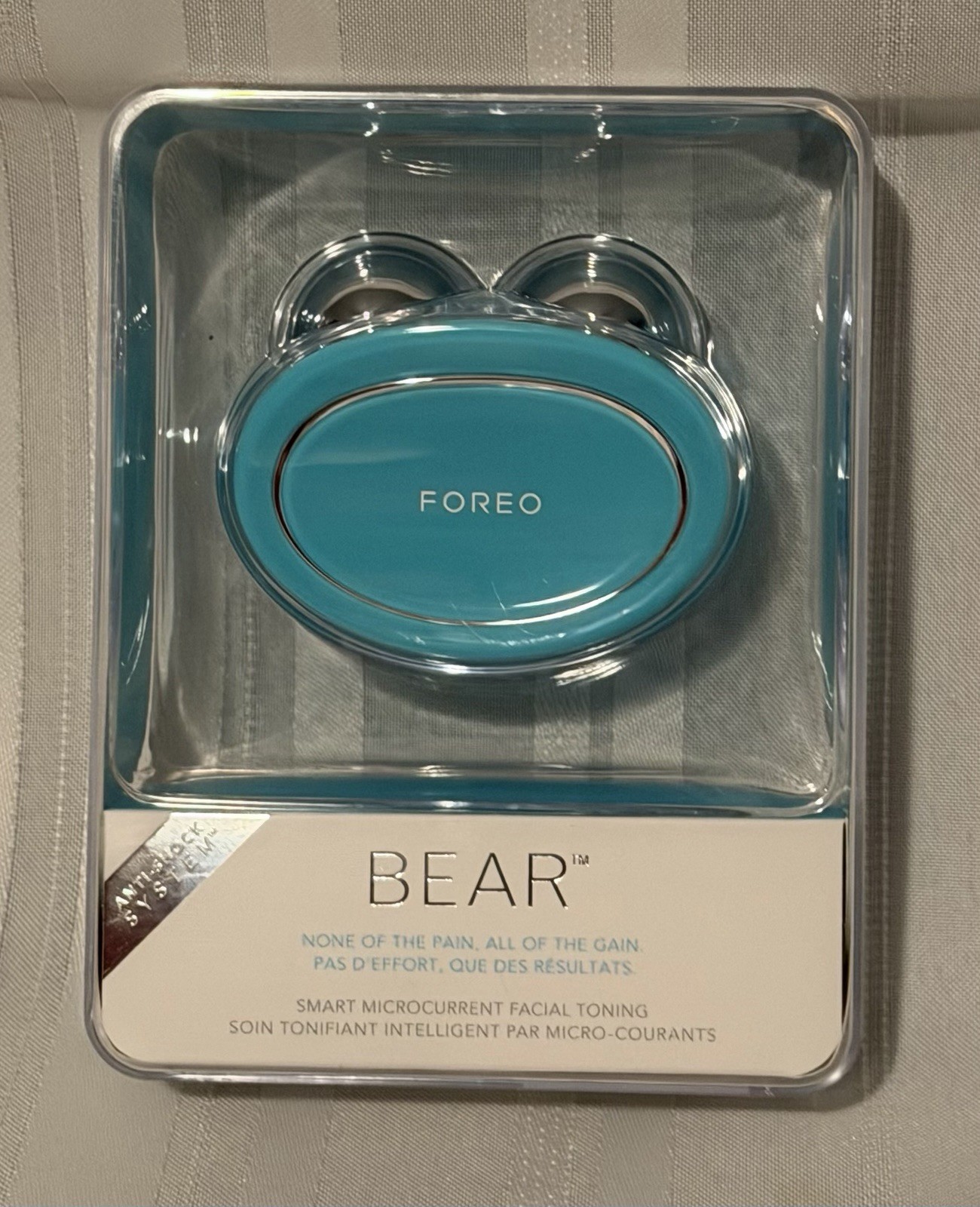 FOREO BEAR Smart Microcurrent Facial Toning Device – Mint – New!