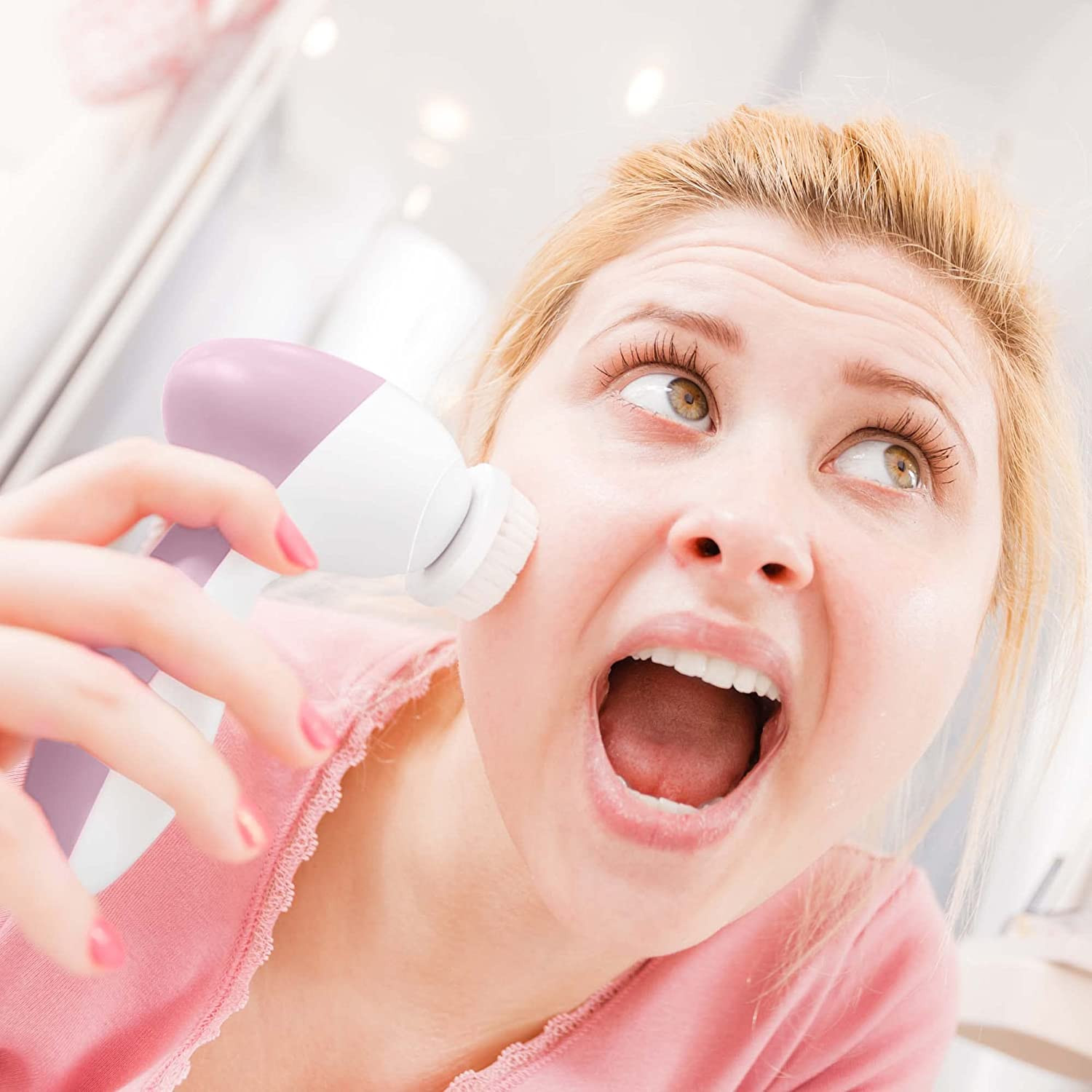 Facial Cleansing Brush Face Scrubber: Electric Face Spin Cleanser Brushes with