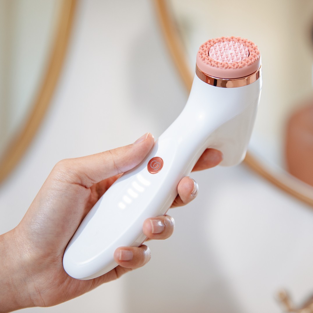 LumiSpa IO Skincare Device Facial Cleansing