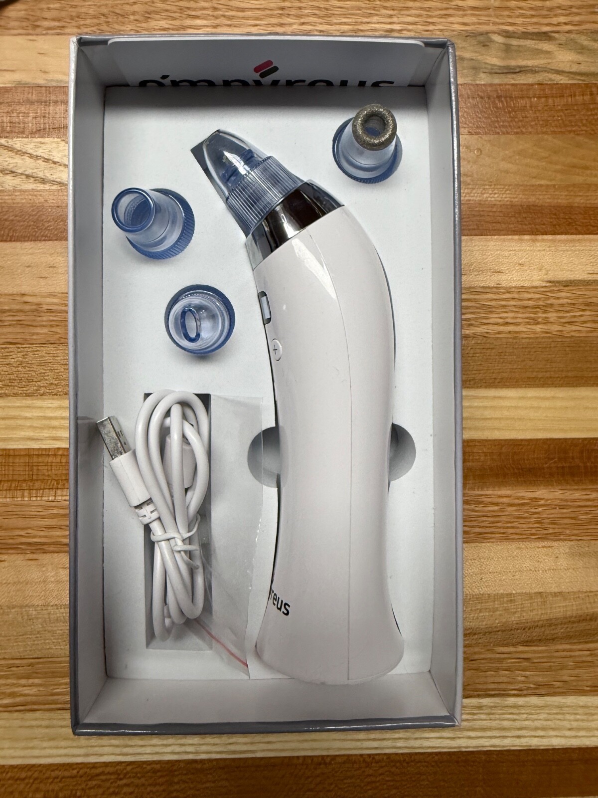 Empyreus Pore Vacuum Blackhead Remover BLUE LITE 4 Heads