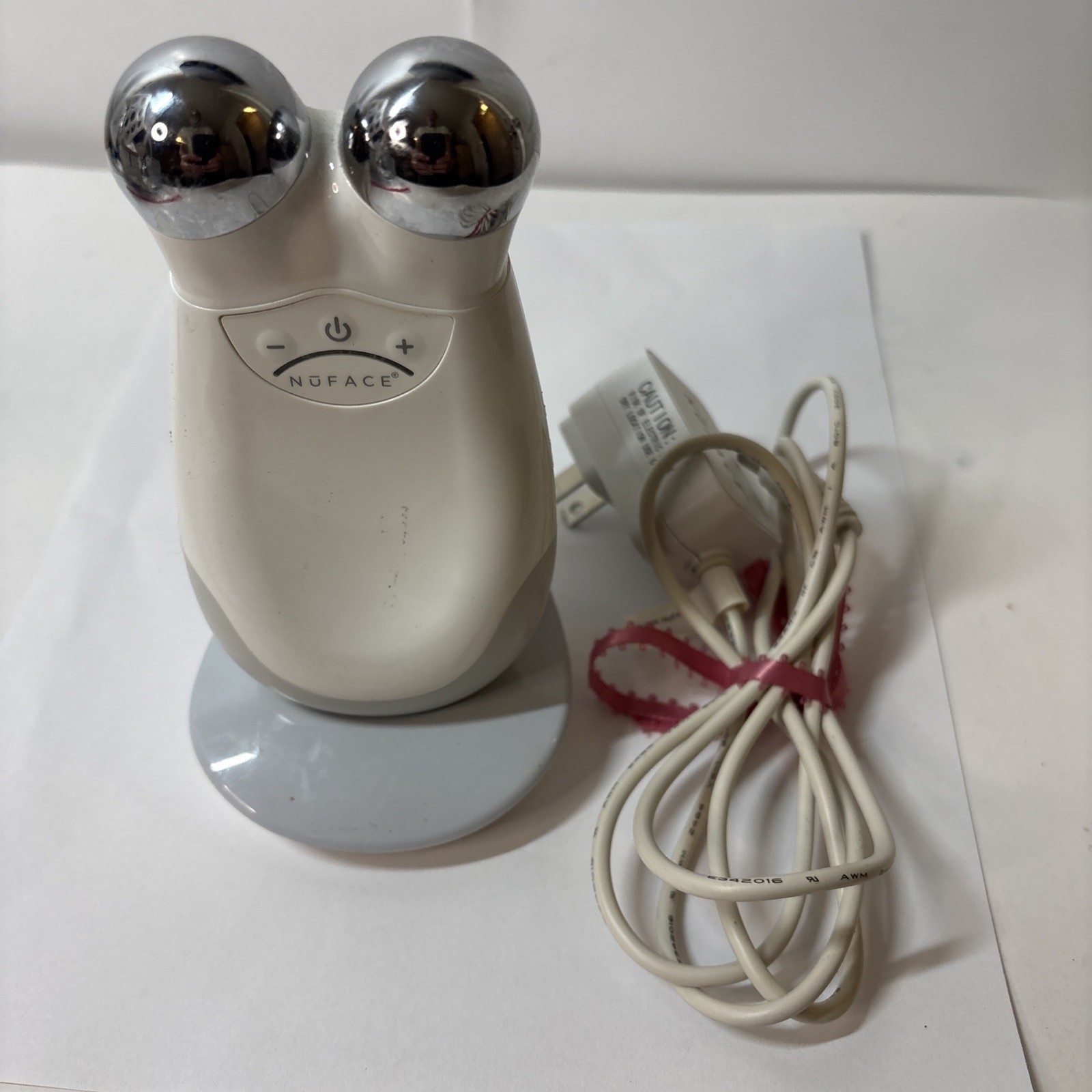 NuFace Pro Trinity Facial Toning Device Charging Stand Pre-Owned