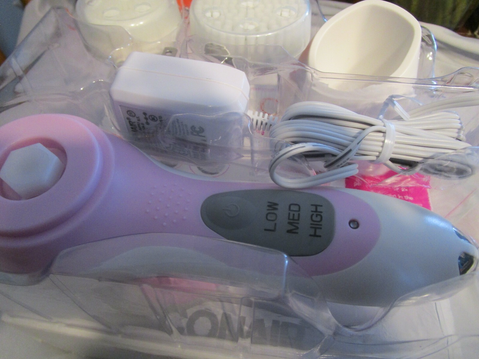Conair True Glow Sonic Facial Brush Cleansing System For Radiant Skin New In Box