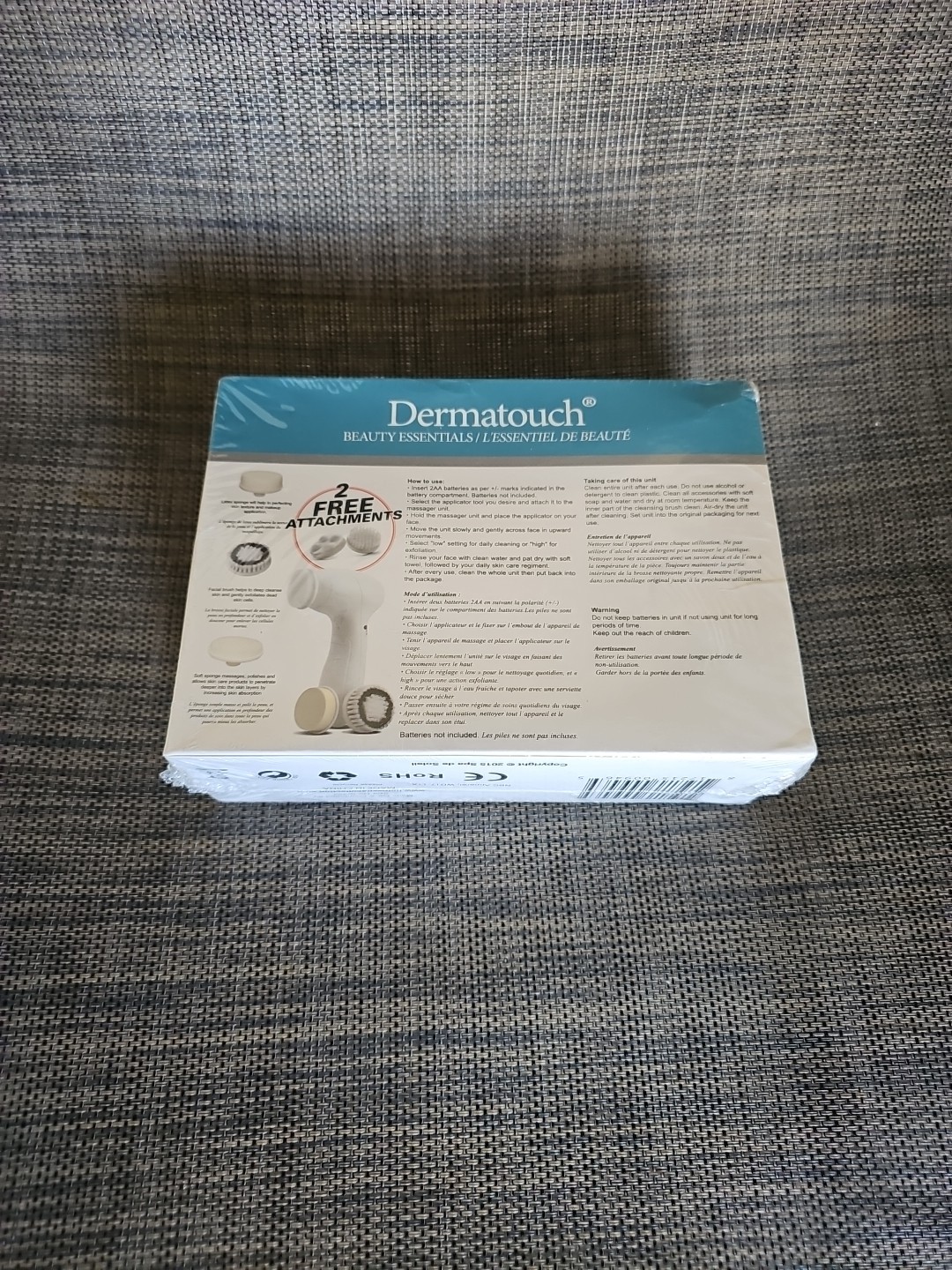 Dermatouch Mini 3-in-1 Facial Brush Set 2 Att…DERMATOUCH Seald