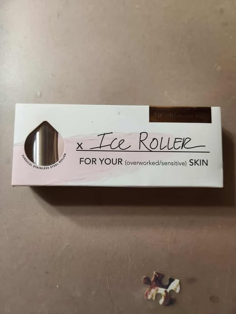 Kit.Sch Cleanse Ritual Ice Roller For Your Sensitive Skin Stainless Steel NEW