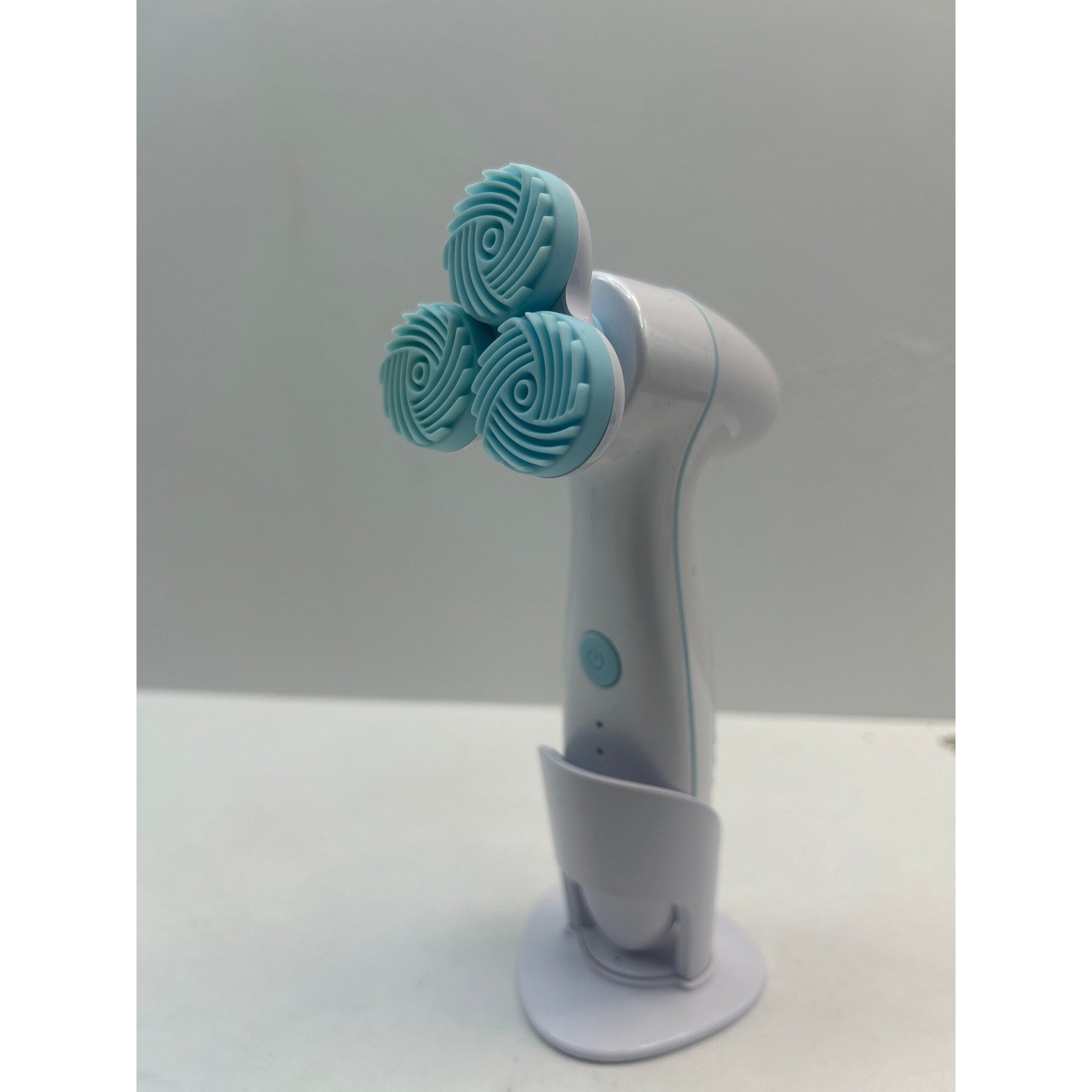 3D Smart Massage Cleansing Machine OS White Blue