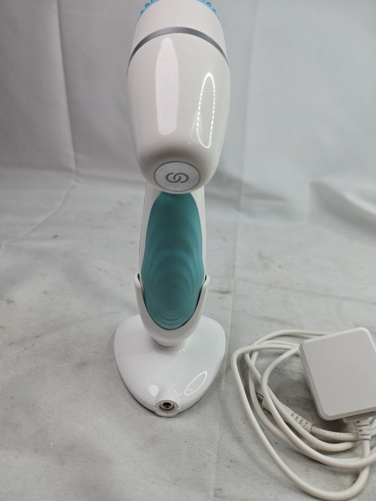 Nu Skin ageLOC LumiSpa Facial Cleansing Device & Charging Base