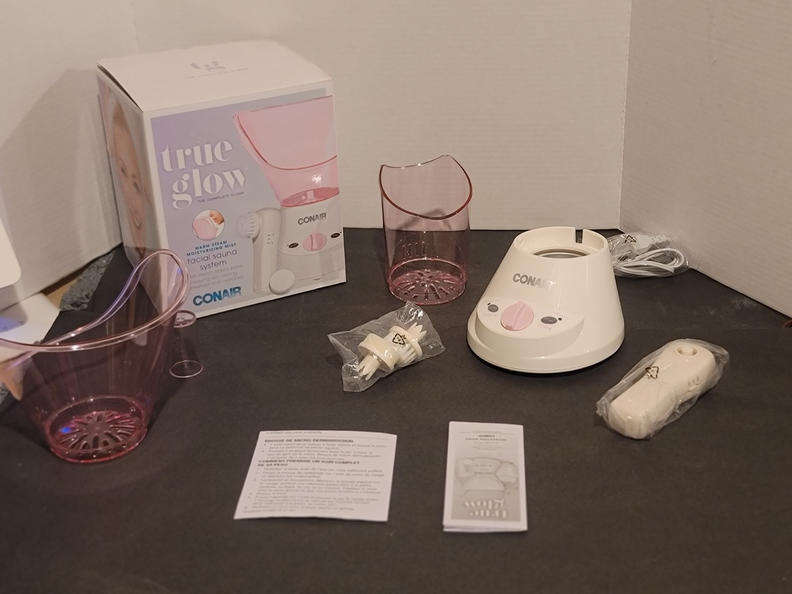 Conair True Glow Warm Steam Facial Sauna Steamer System New Open Box White