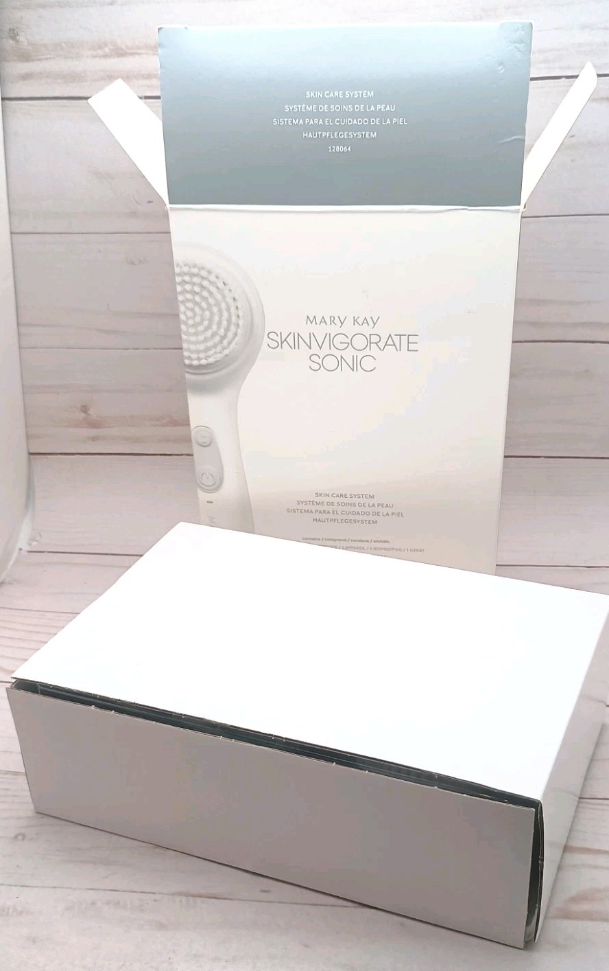 MARY KAY SKINVIGORATE SONIC SKIN CARE SYSTEM, BRUSH HEAD & USB CORD. New Open Bx