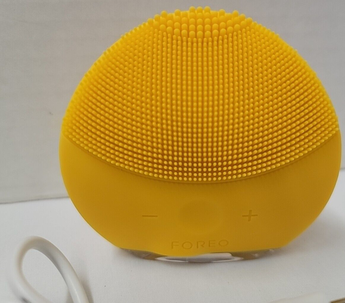 FOREO LUNA mini 2 Ultra-hygienic Facial Cleansing Brush