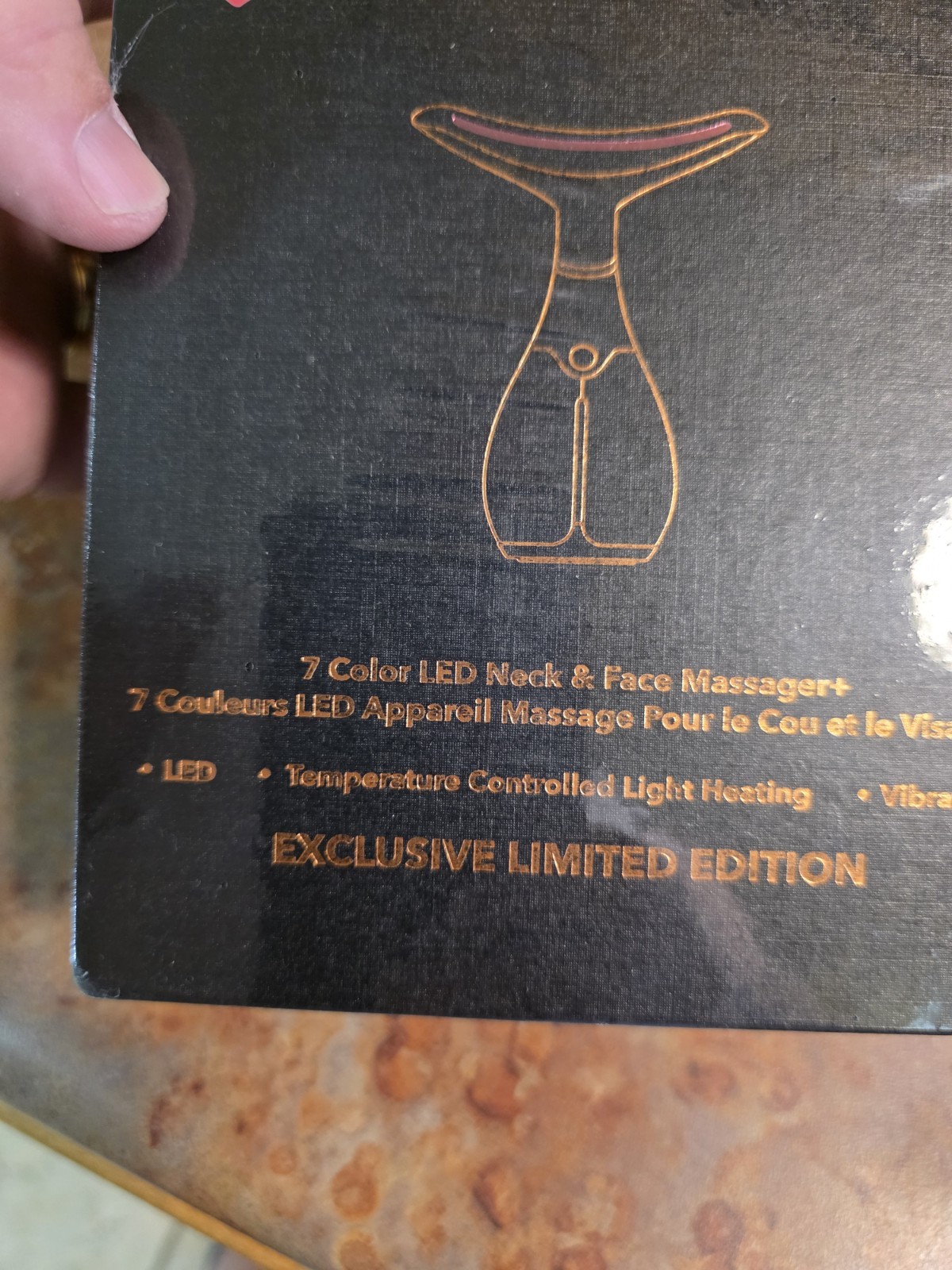 GLO24K 7 Color LED Neck and Face Beauty Device – Limited Edition New Sealed