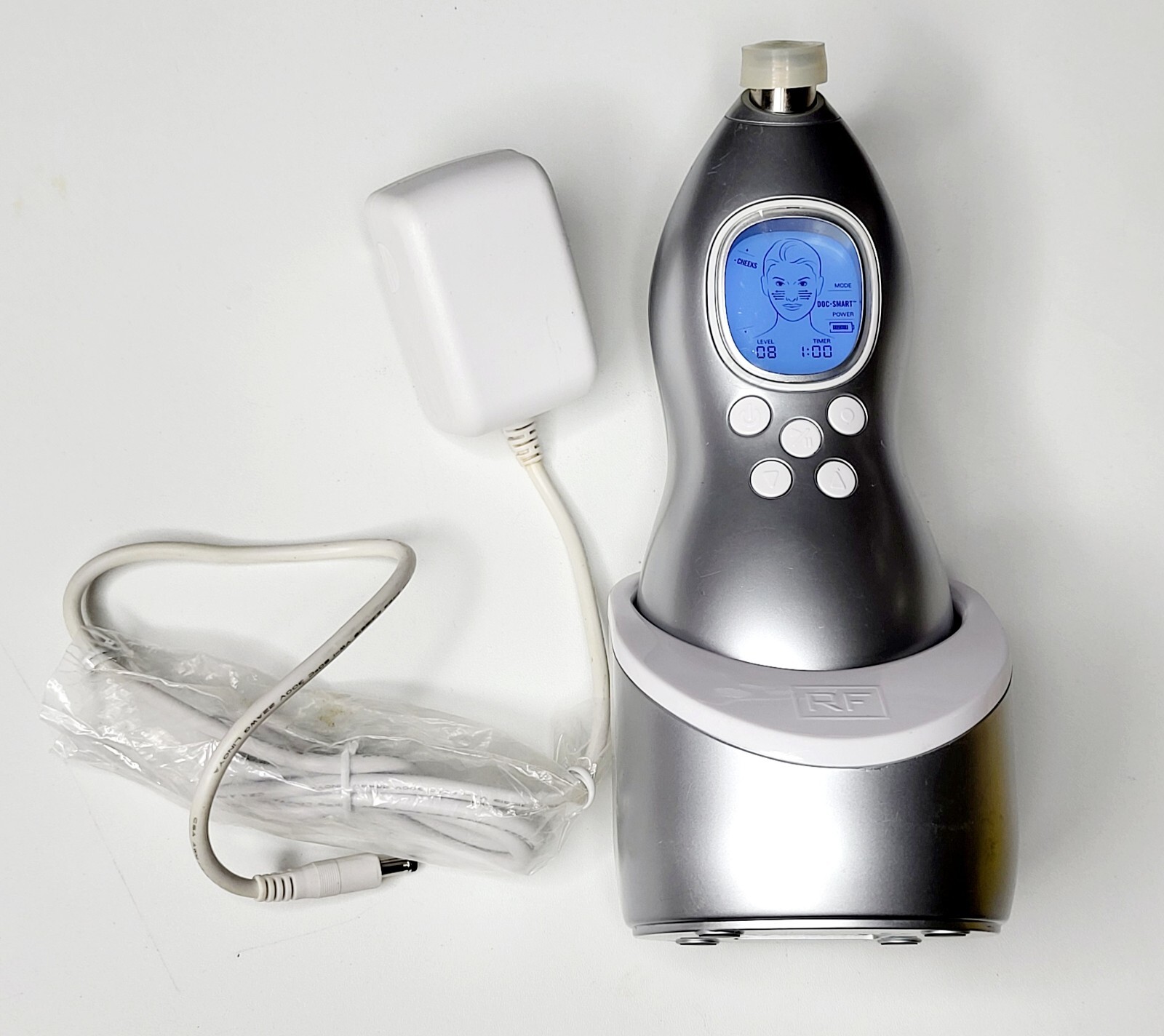 RF Rodan + Fields Redefine MACRO Exfoliator Machine, Base, Charging Cord Tested