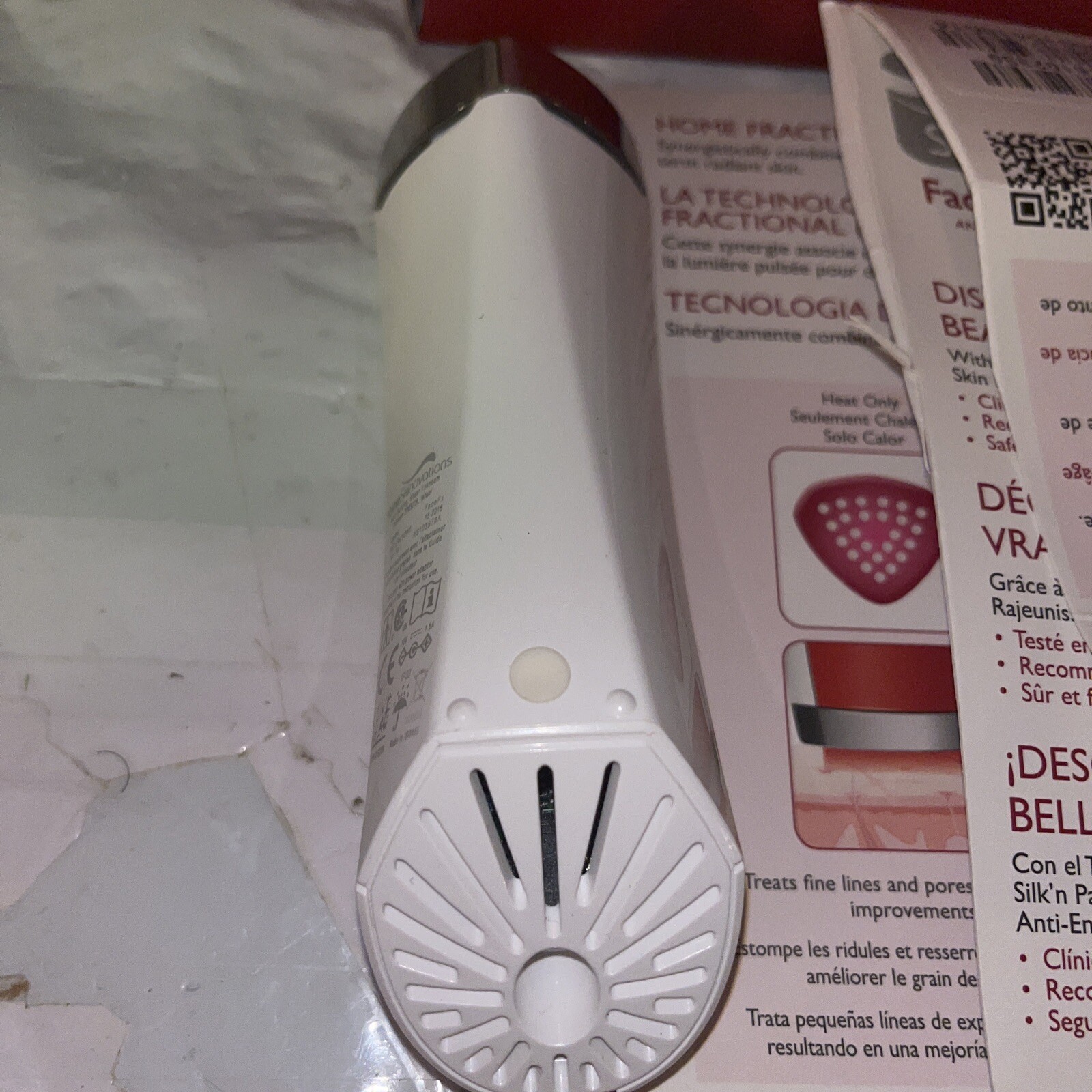 Silk’n FaceFX Face Skin Care Anti Aging Handheld LED Light Treatment