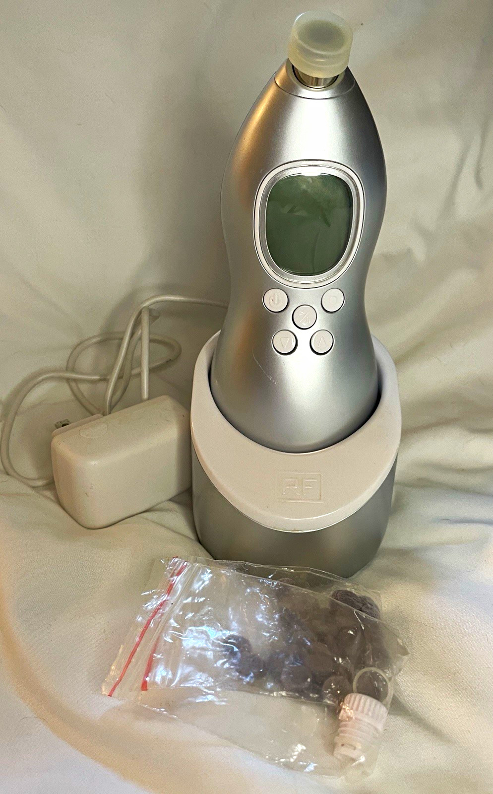 Rodan + Fields Redefine Macro Exfoliator Bundle – Charger, Extra Head & Filters