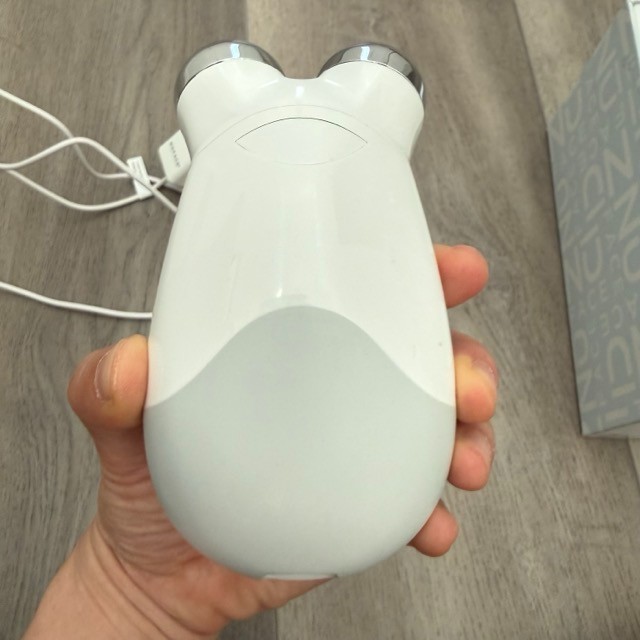OPEN BOX NuFACE Trinity Facial Toning Device Open Box White Set ELE Attachment