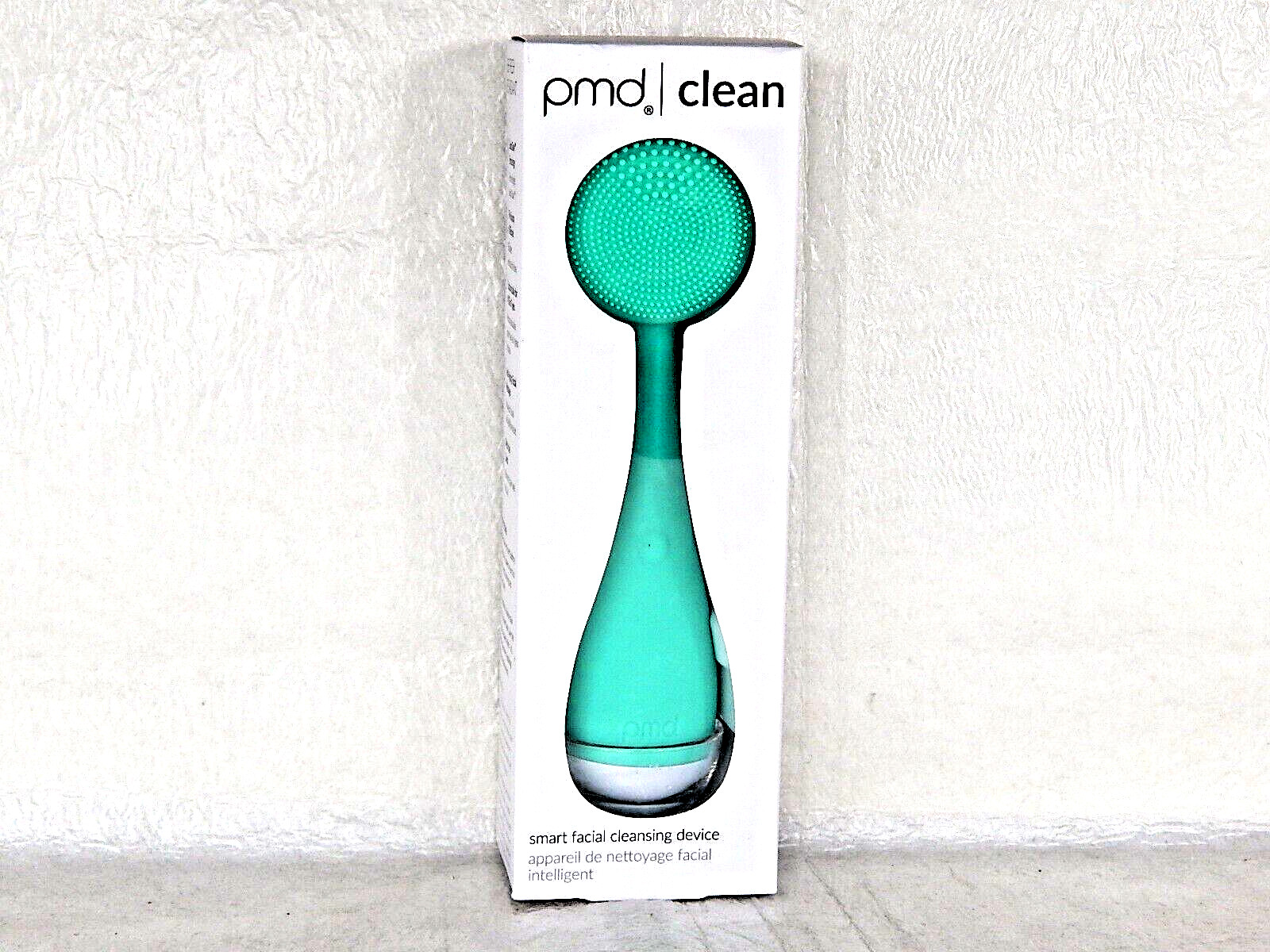 PMD CLEAN Smart Facial Cleansing Device Silicone Brush Anti-Aging All Skin Types