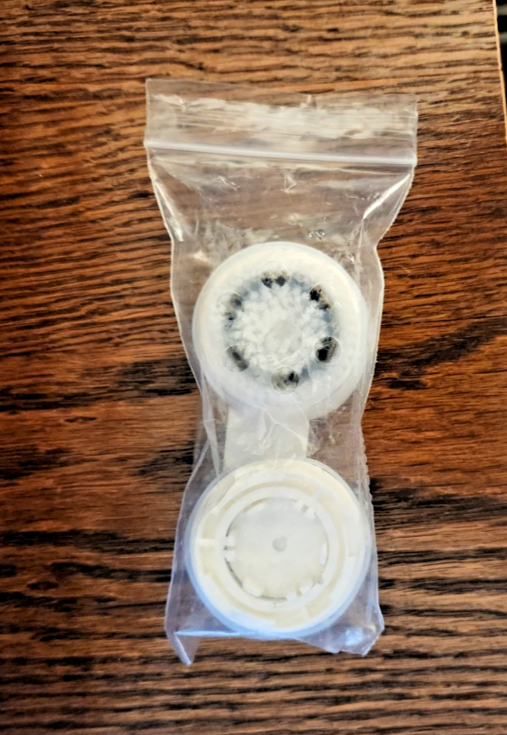 **NEW** 2 Facial Brush Head Replacements Fits Clarisonic MIAs