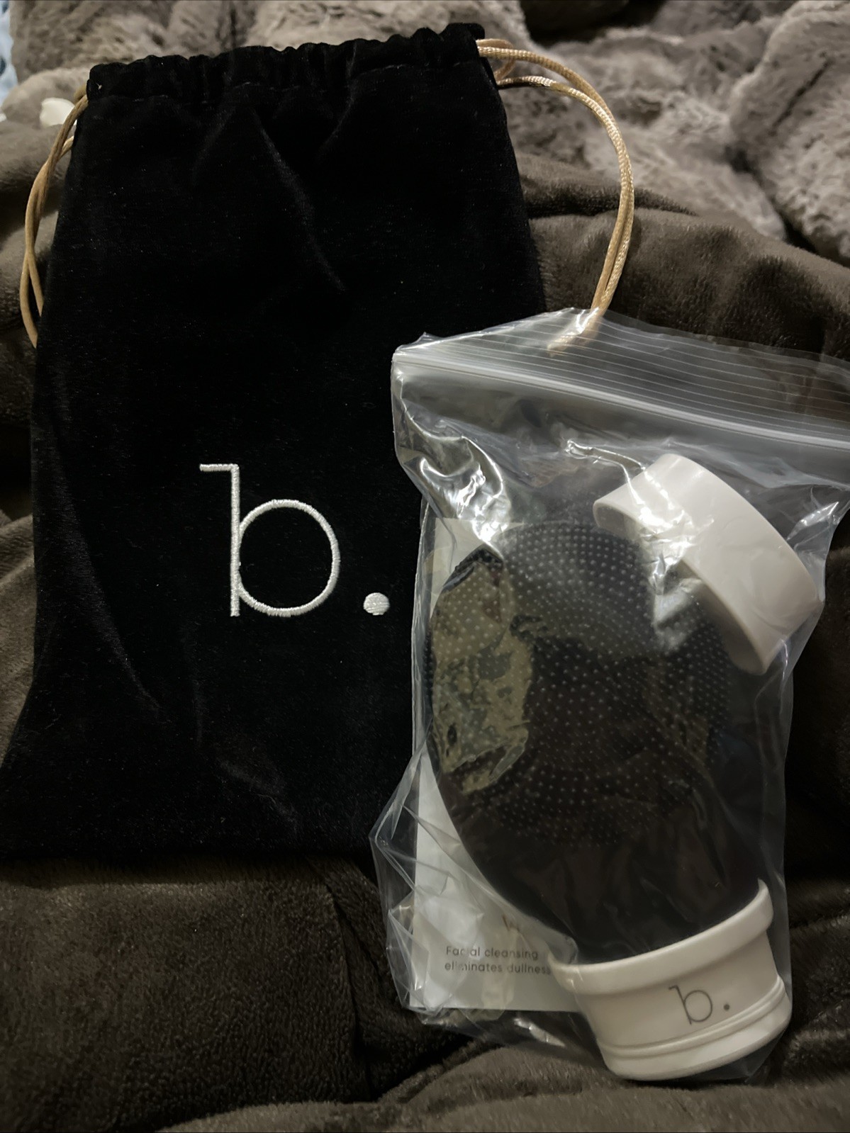 Buttah Skin by Dorion Renaud Buttah Vibe Cleansing Brush with Stand/bag – New
