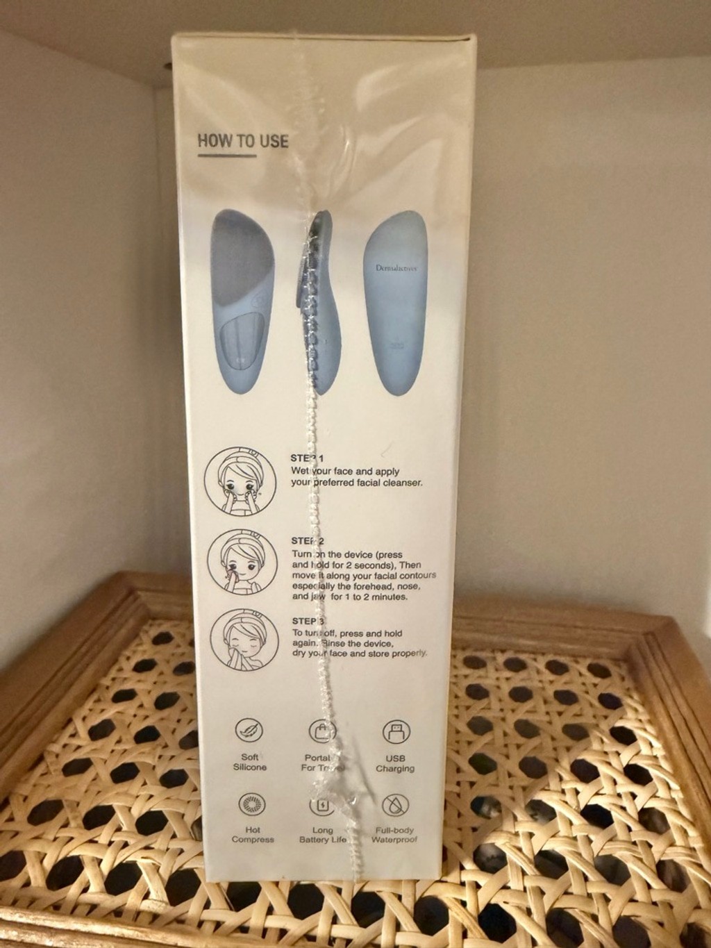 NEW in Box Dermalactives PureSkin Cleansing Brush One Size Light Blue
