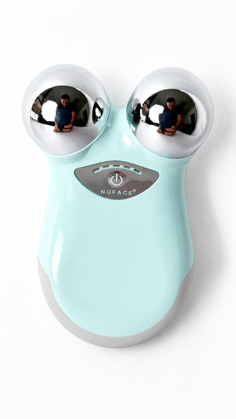 NuFACE Mini Facial Toning Device Light Blue Includes Charger Tested
