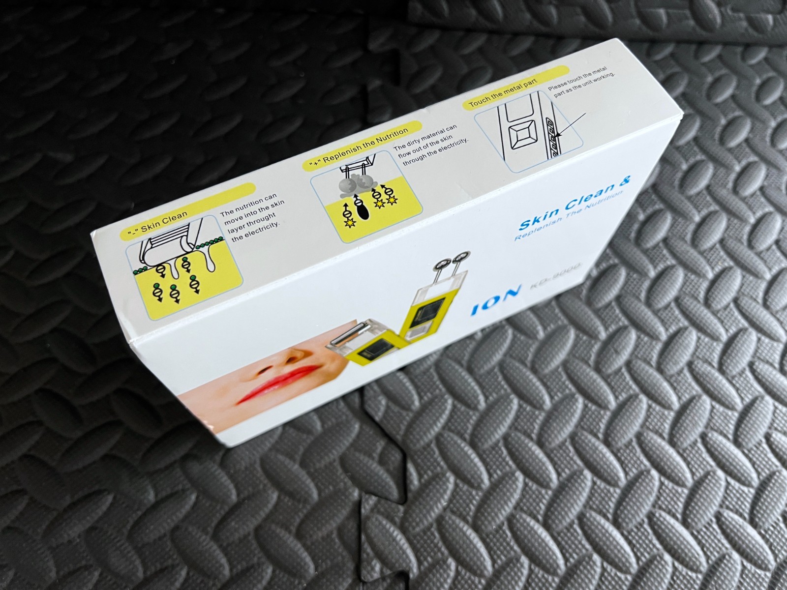 ION KD-9000 Galvanic Microcurrent Iontophoresis Wrinkle Removal Roller Massager