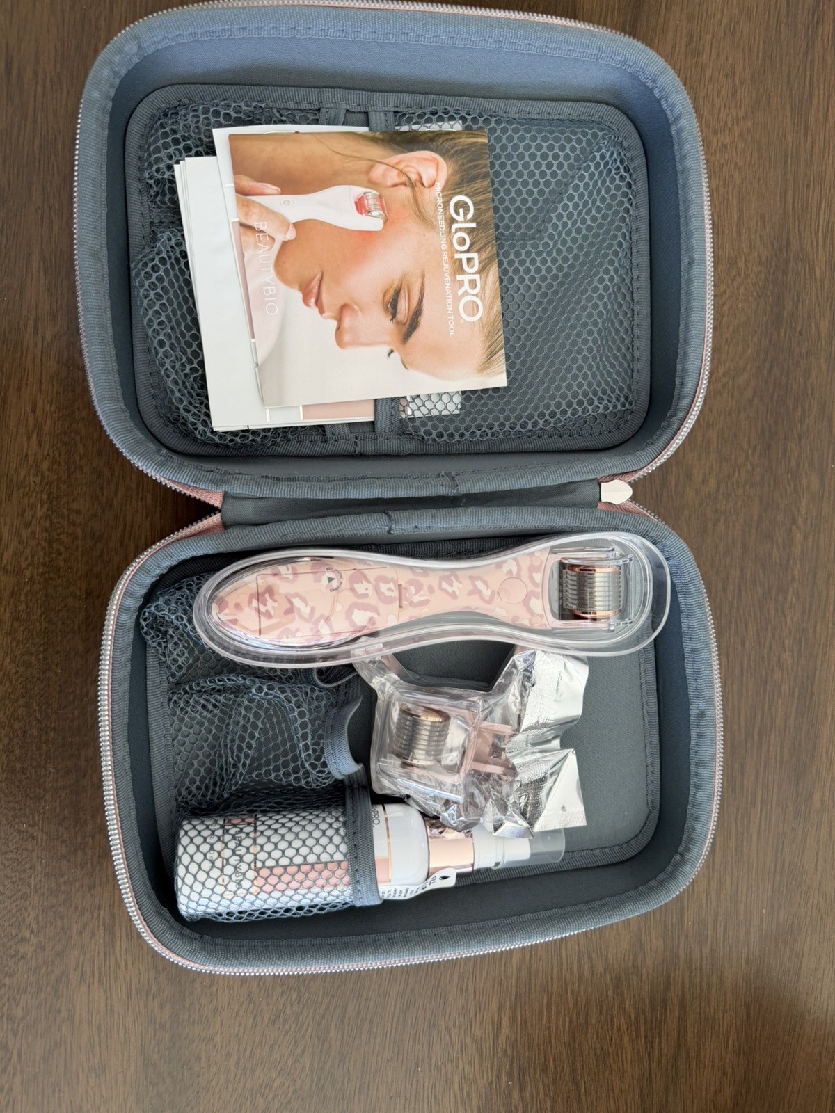 BeautyBio GloPRO 5 Pcs. Skin Care Set Read Listing Brand New In GloPro Case