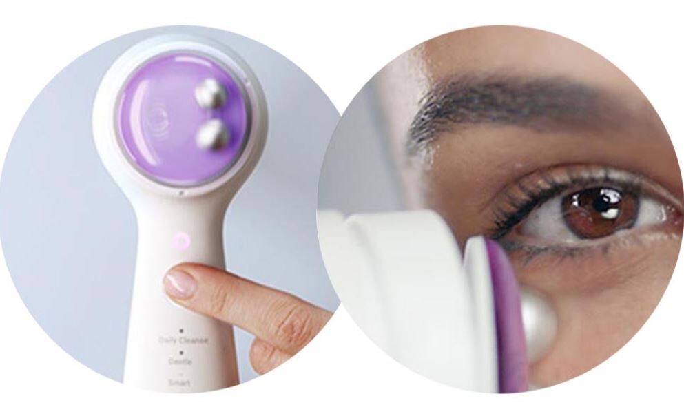 Clarisonic Sonic Awakening EYE Massager Authentic – New In Box