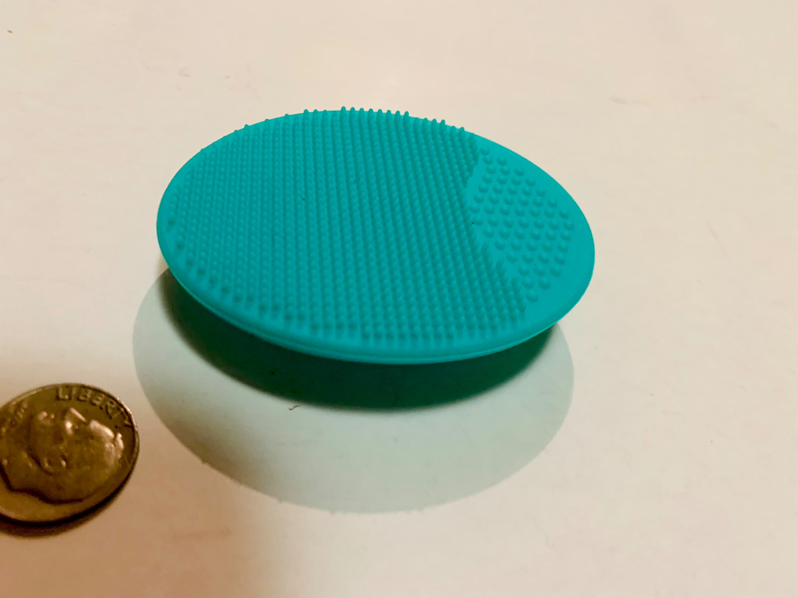 💦mini Beauty silicone cleansing pad Gently Massages The Face Deeply Clean💦