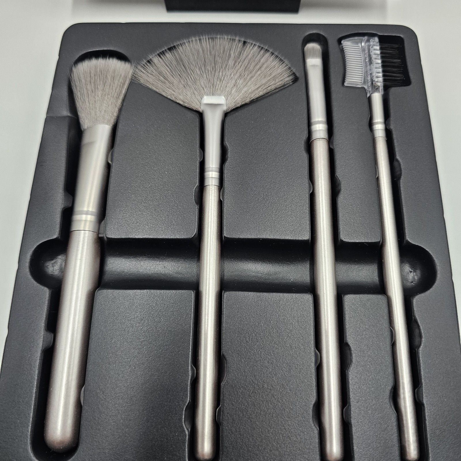 Pivotal Mackup Brushes Set Of 4 New In Box