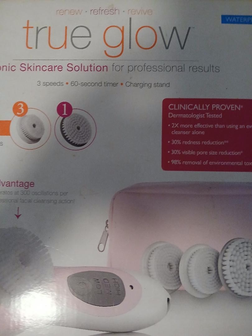 New Open Box Conair True Glow Rechargeable Sonic Skincare Facial Brush – Pink