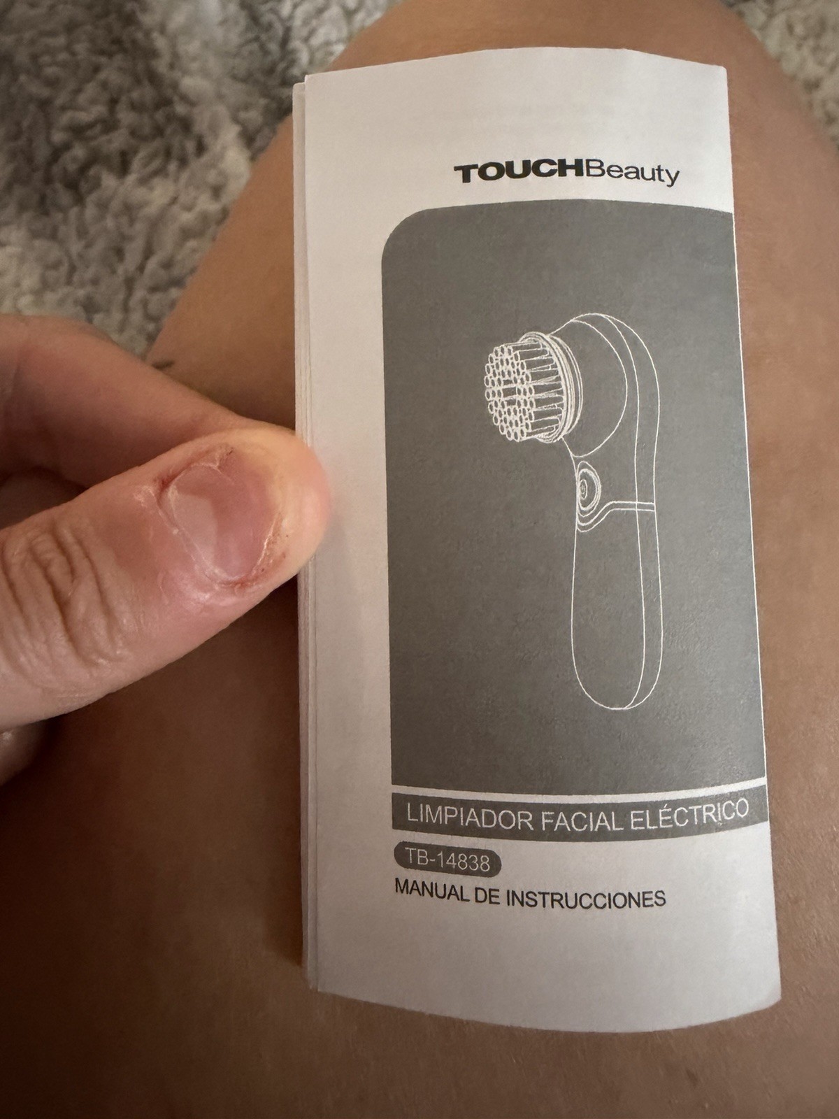 TOUCHBeauty Electric Facial Cleansing Brush 3 Heads Case 2-Speed TB-14838