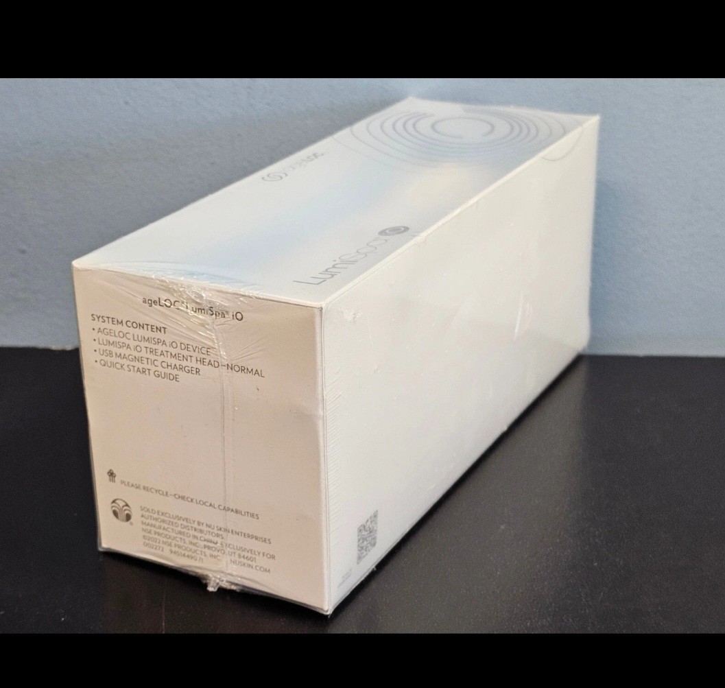 Nu Skin ageLOC LumiSpa iO Facial Device with Normal Treatment Head – New in Box!